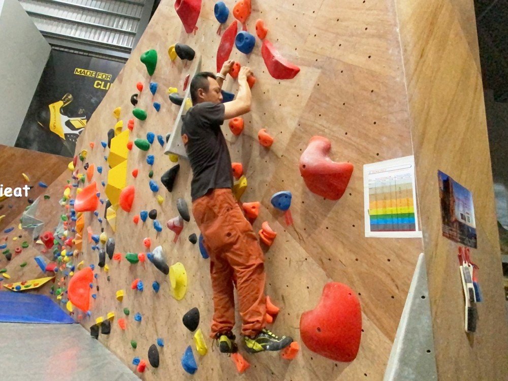Dapro indoor climbing/Dapro室內攀岩場│台中室內攀岩場，小孩子也能來爬喔！
