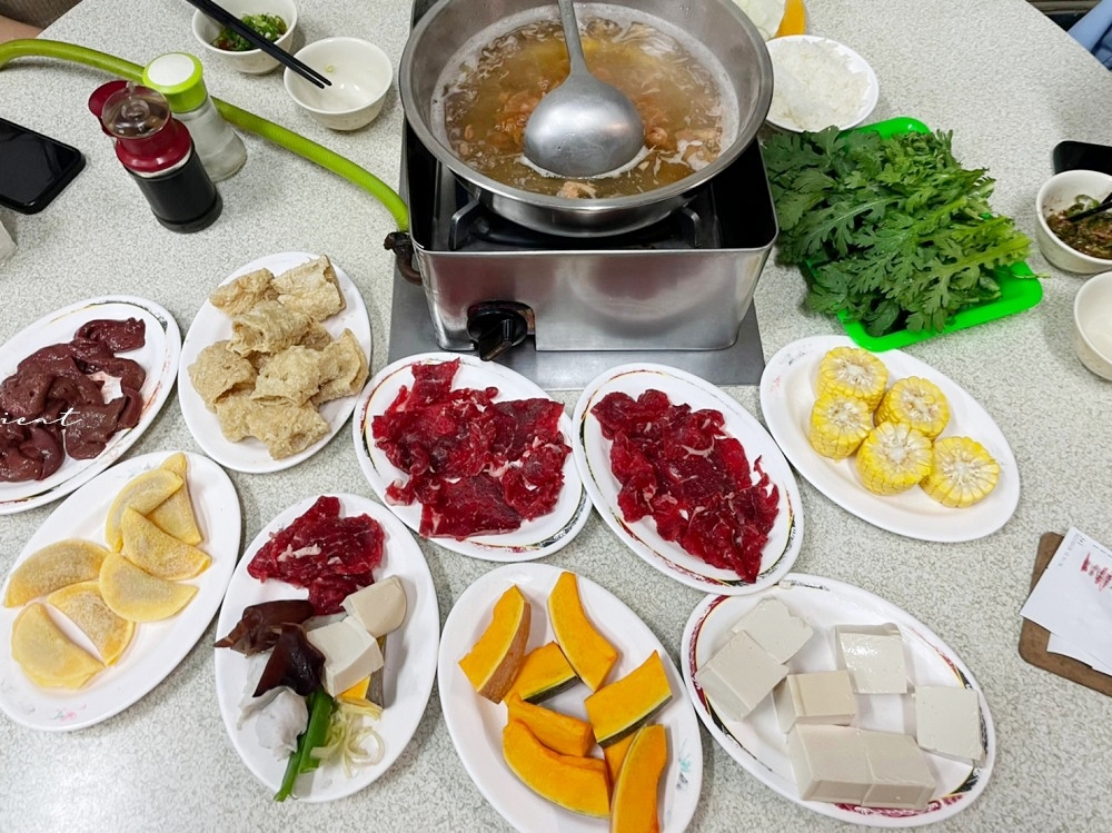 泰發沙茶爐│台南美食，台南牛肉火鍋，台南溫體牛肉。