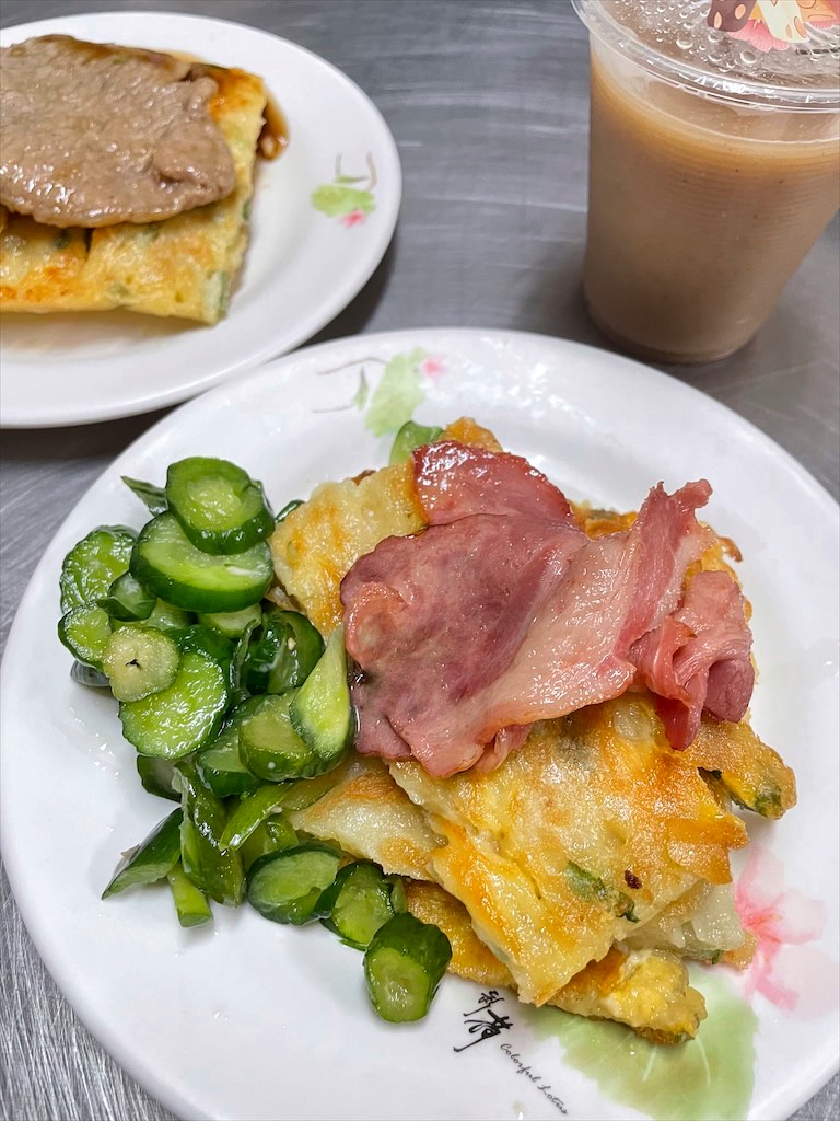 進發早點｜彰化花壇早餐推薦，在地人也喜歡的超厚實蛋餅，加菜加下去！